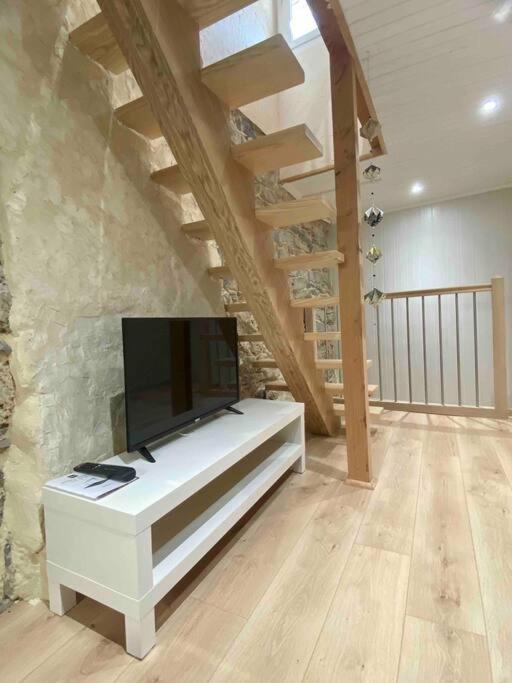 La Maison D Evahlia Creissels 외부 사진